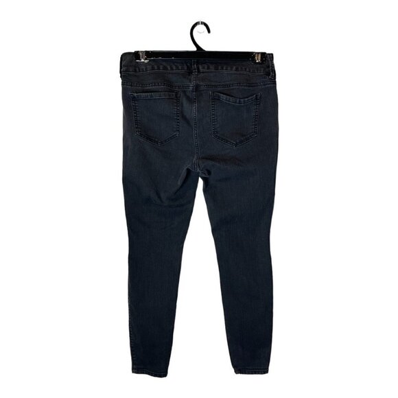 Torrid Denim Black Mid Rise Skinny Leg Cropped Jeans Size‎ 12 - Picture 3 of 10